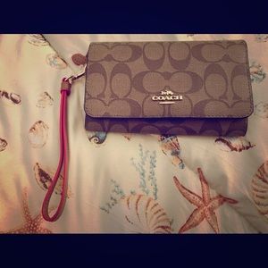 New Authentic coach phone and wallet wristlet